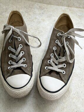 Converse Chuck Taylor All Star Low Top Charcoal Gray Men 8 Women 10 Sneakers